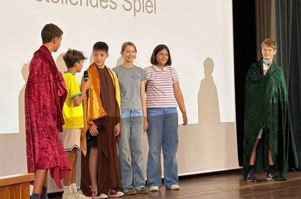 2026-09-28-Gott-ist-fur-alle-da1